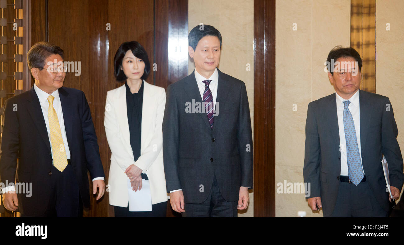 Shin Dong-joo, Oct 8, 2015 : Shin Dong-joo (2nd R), former vice