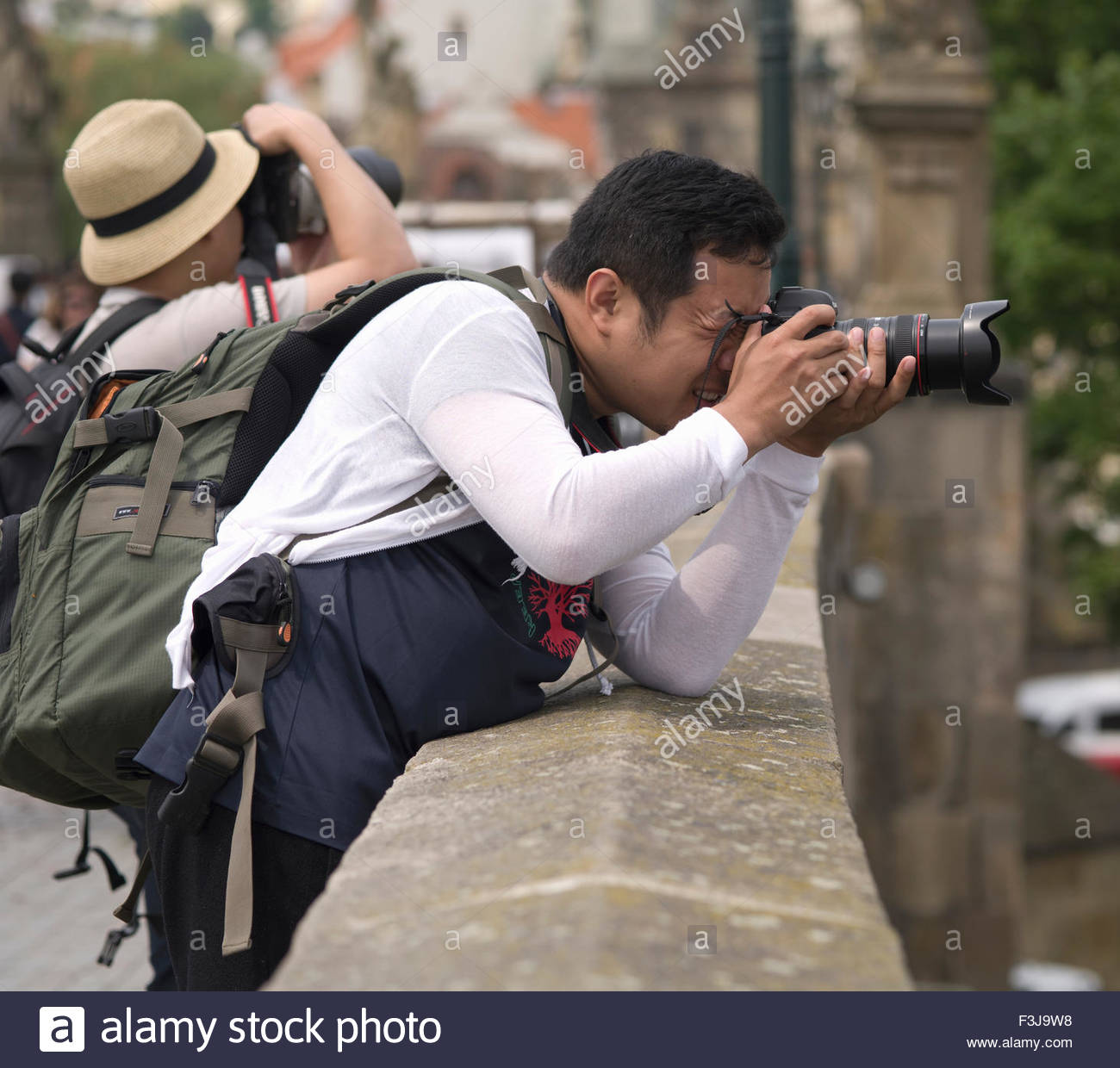 Pictures Of People Doing Things