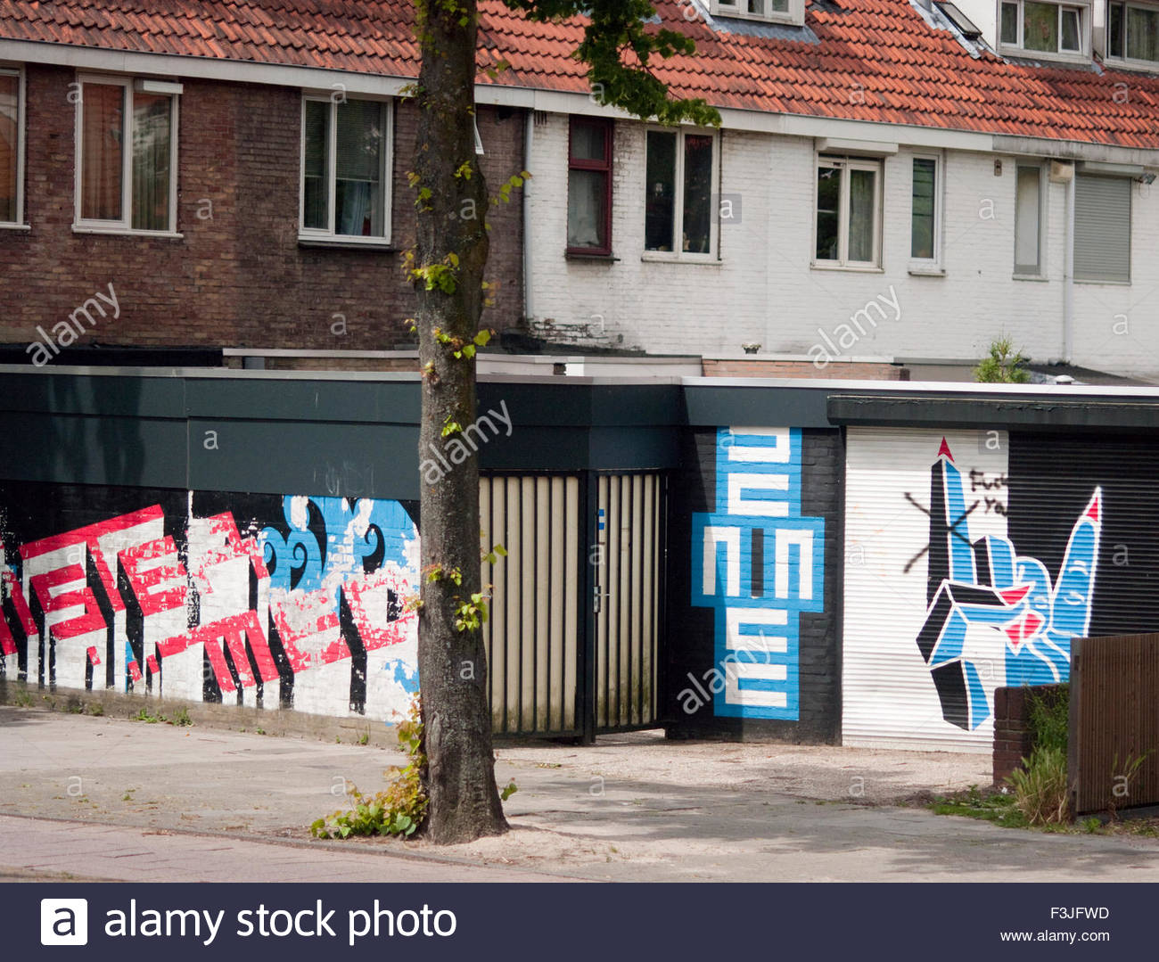 Defacing Buildings Stock Photos & Defacing Buildings Stock Images - Alamy
