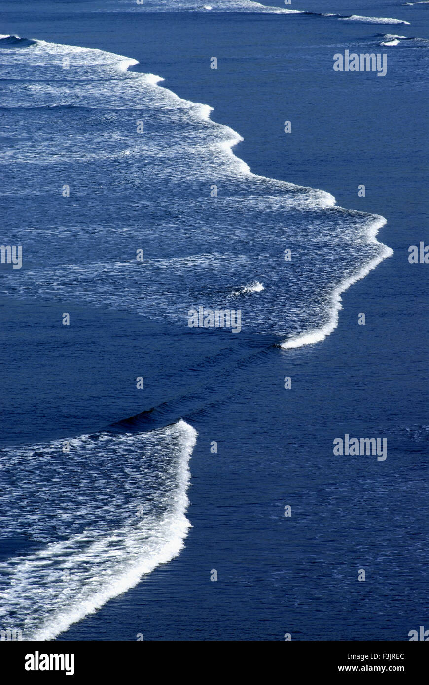 Aerial view calm foamy ocean hi-res stock photography and images - Alamy