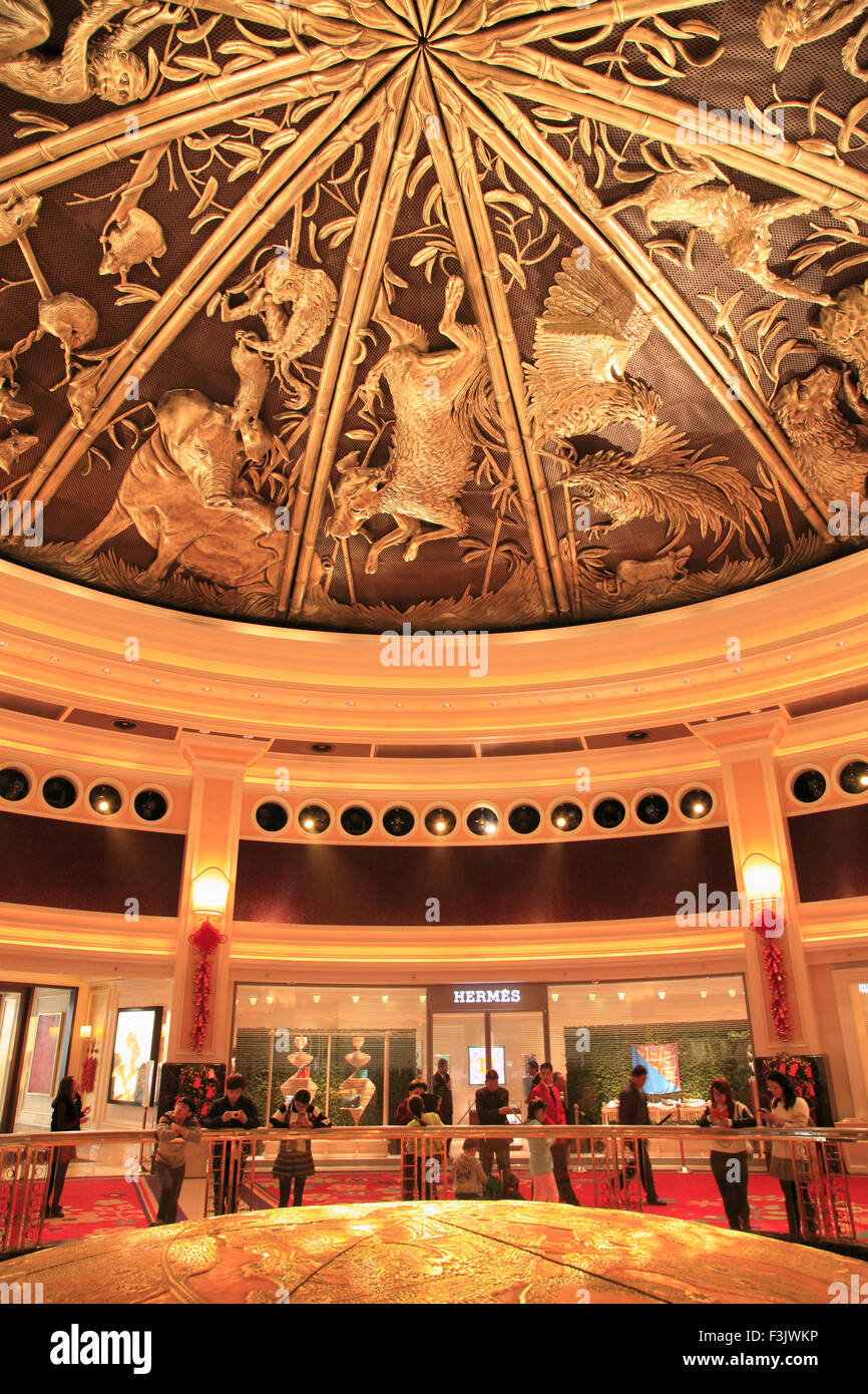 FILE--Interior view of the Wynn Palace Macau of Wynn Resorts Holdings in  Macau, China, 18 May 2016. Wynn Resorts, the majority shareholder of Wynn  Stock Photo - Alamy