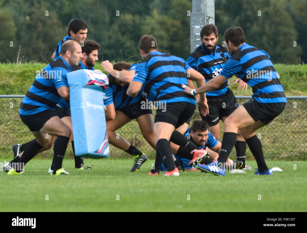 Manchester, UK. 8th October, 2015. The Uruguay squad train at Broughton Park Rugby Club in preparation for their match against England on 10th October with neither side able to qualify for the quarter-finals. Rugby World Cup - Uruguay Training Session Manchester UK Credit:  John Fryer/Alamy Live News Stock Photo