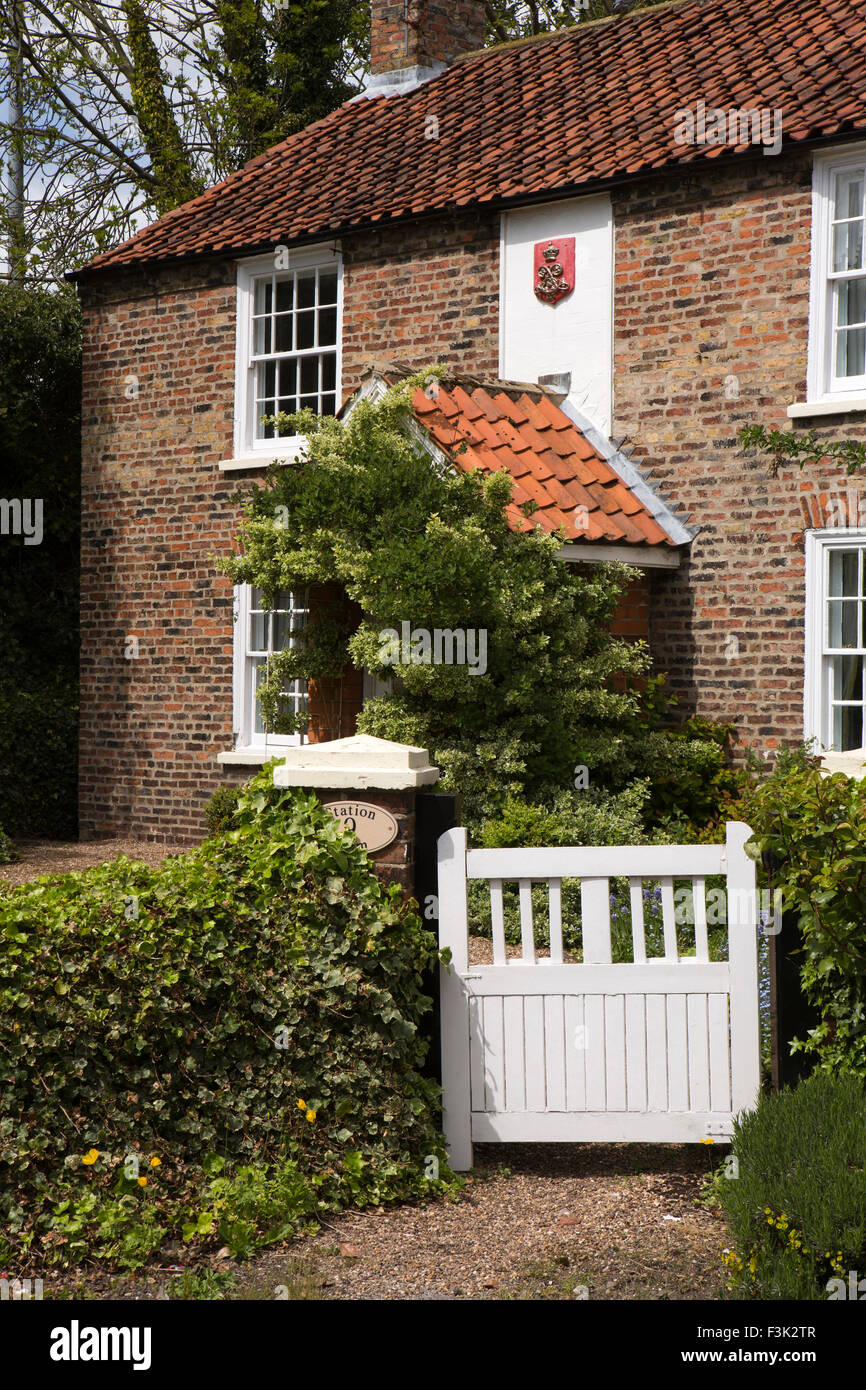 UK, England, Yorkshire East Riding, Market Weighton, St Helen’s Square