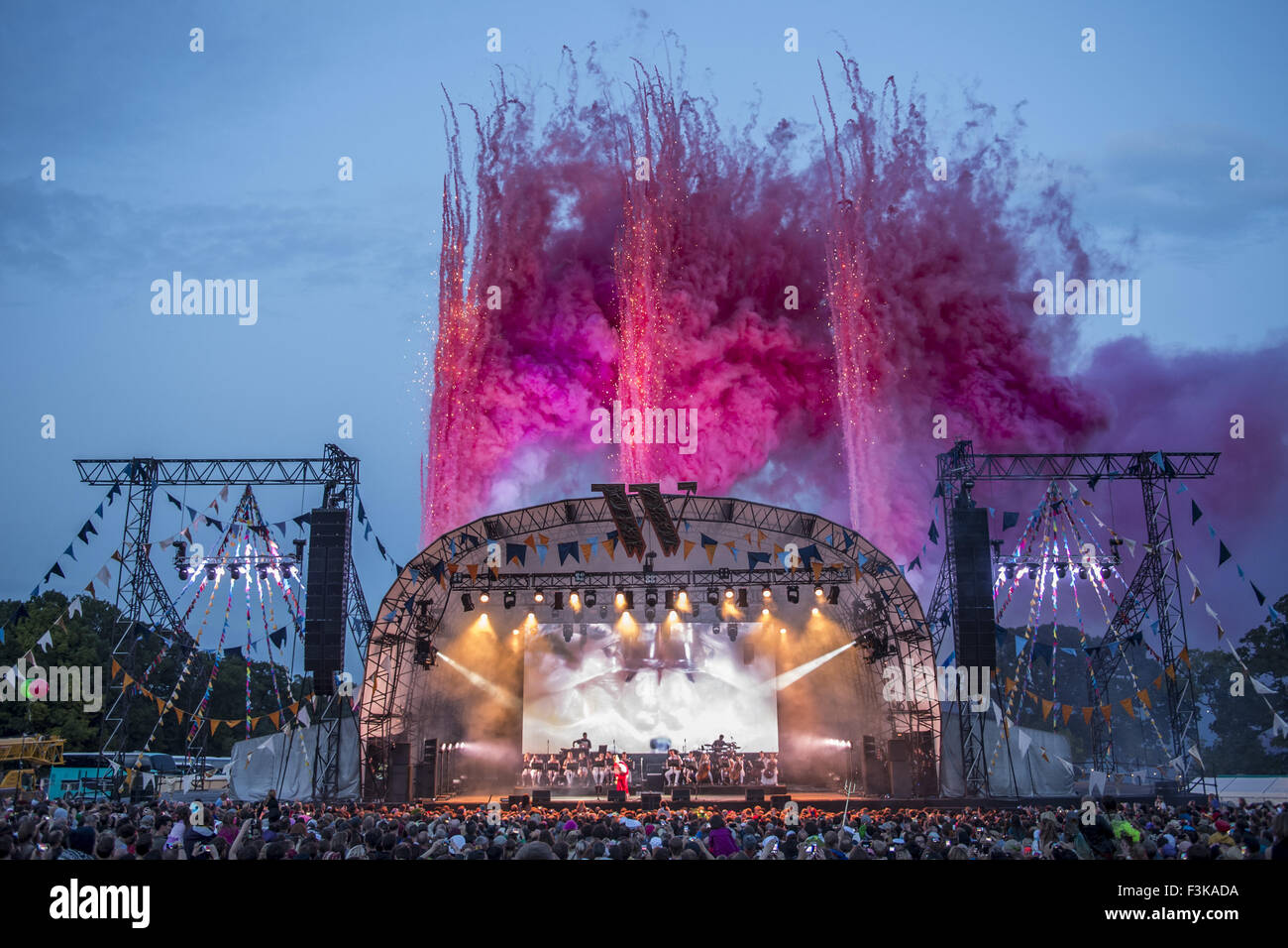 Björk headlines day 2 of the Wilderness Festival, held at Cornbury Park in Oxfordshire  Featuring: Björk, Atmosphere Where: Charlbury, Oxfordshire, United Kingdom When: 07 Aug 2015 Stock Photo