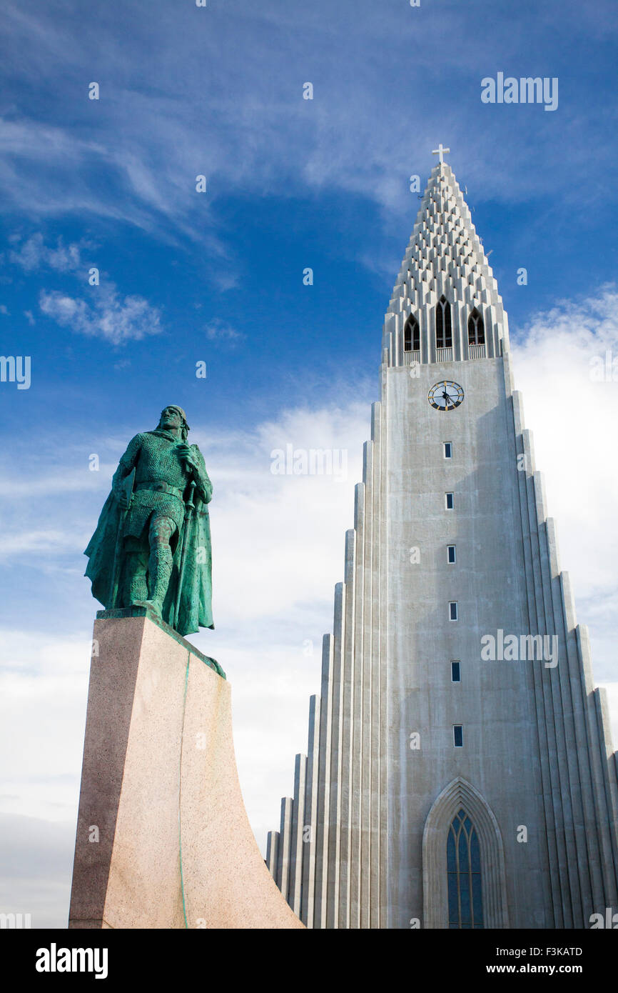 Hallgrimskirkja church and statue of Viking explorer Leif Erikson, Reykjavik, Iceland. Stock Photo