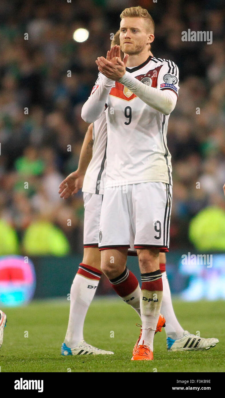 Aviva Stadium Dublin Ireland 08th Oct 15 Euro16 Qualification Republic Of Ireland Versus Germany Andre Schurrle Applauds The German Supporters At Full Time Credit Action Plus Sports Alamy Live News Stock Photo