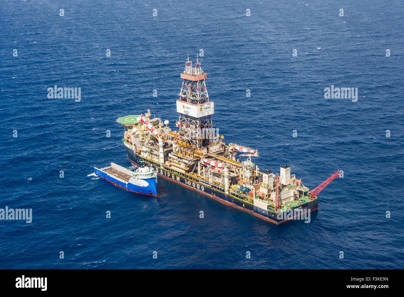 Saipem 10,000 drill ship Stock Photo