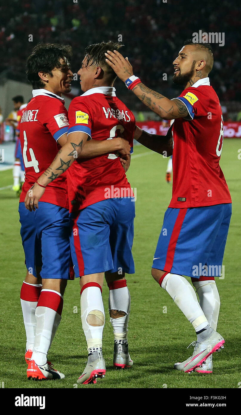 Santiago, Chile. 8th Oct, 2015. Chile's Eduardo Vargas (C) celebrates during the qualifying match for the World Cup Russia 2018 against Brazil held at National Stadium in Santiago, Chile, on Oct. 8, 2015. Chile won 2-0. Credit:  ANFP/Xinhua/Alamy Live News Stock Photo