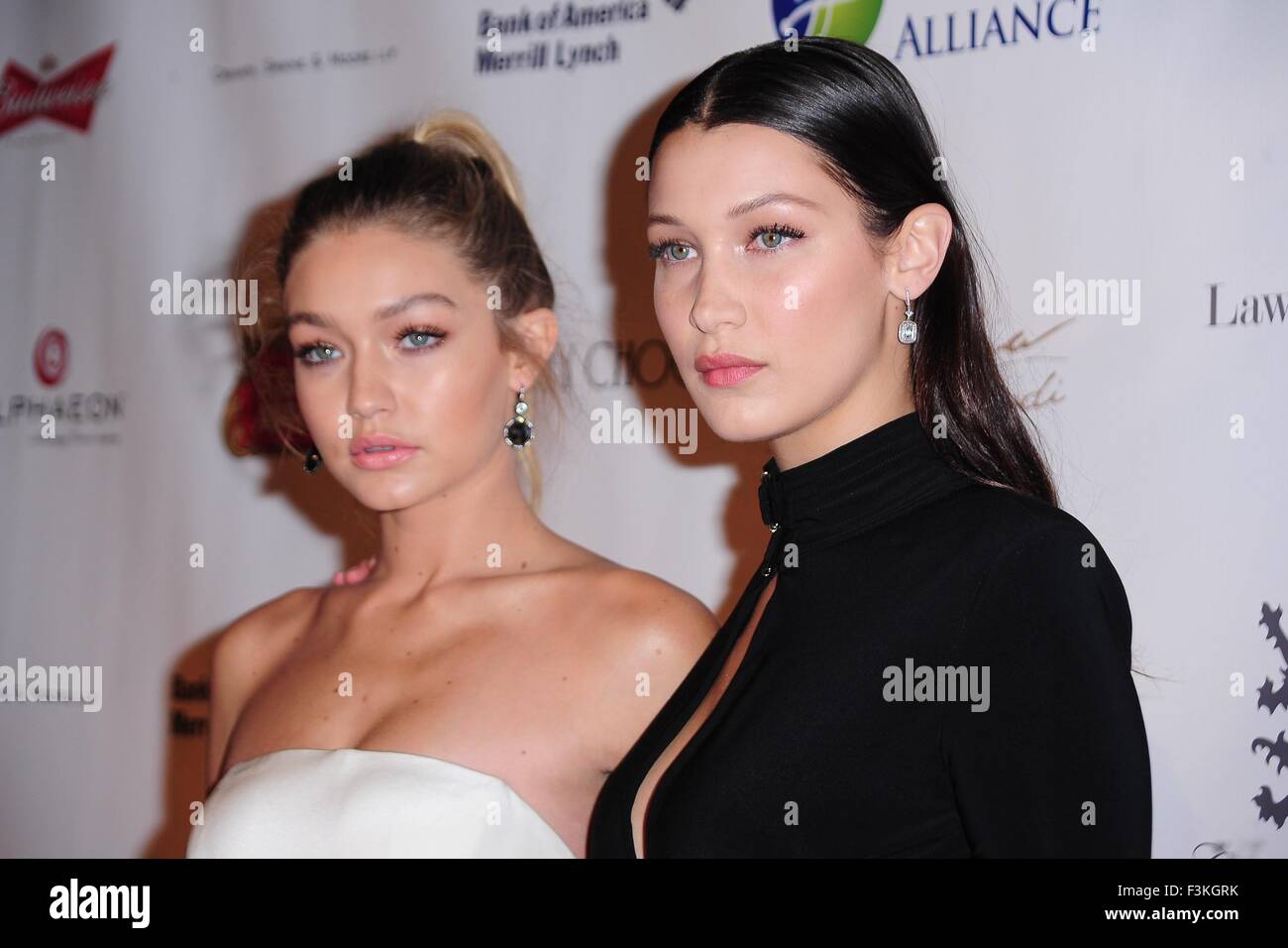 Gigi hadid street new york hi-res stock photography and images - Page 6 - Alamy Gigi hadid street new york hi-res stock photography and images - Page 6 - Alamy