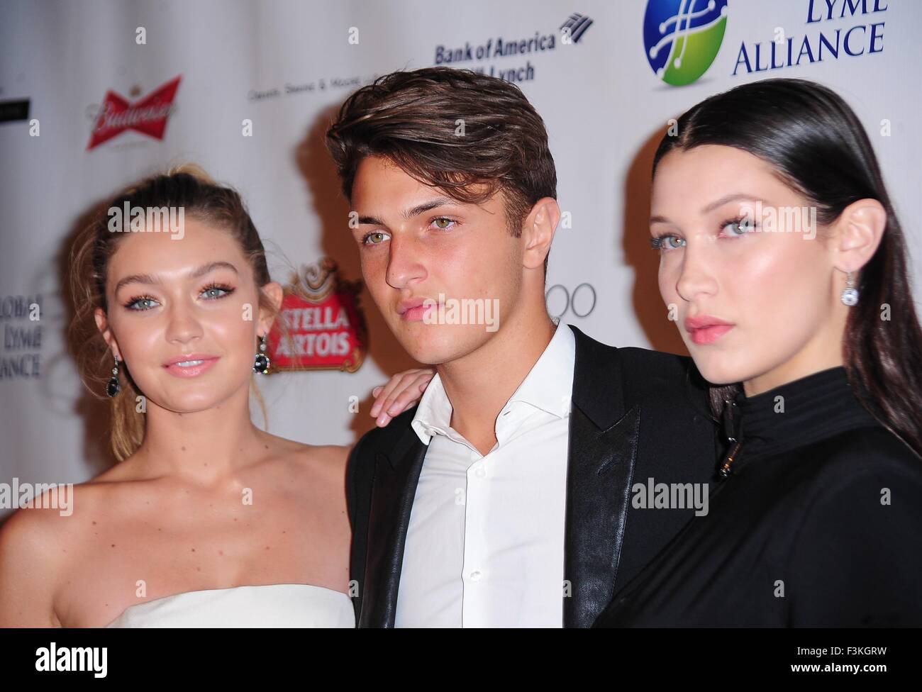 New York Ny Usa 8th Oct 2015 Gigi Hadid Anwar Hadid