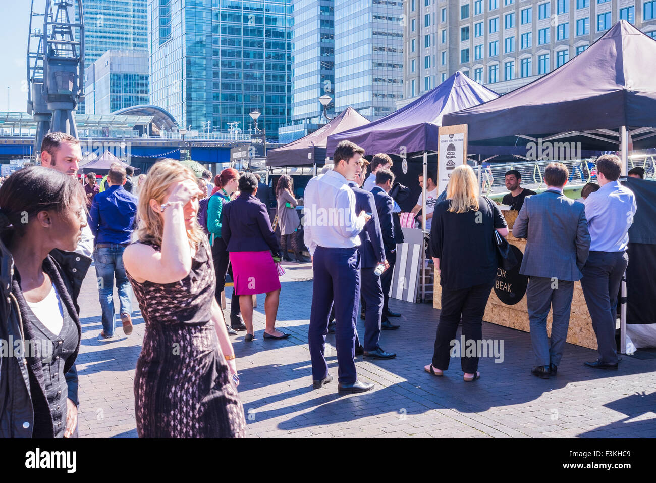 Kerb west india quay hi-res stock photography and images - Alamy