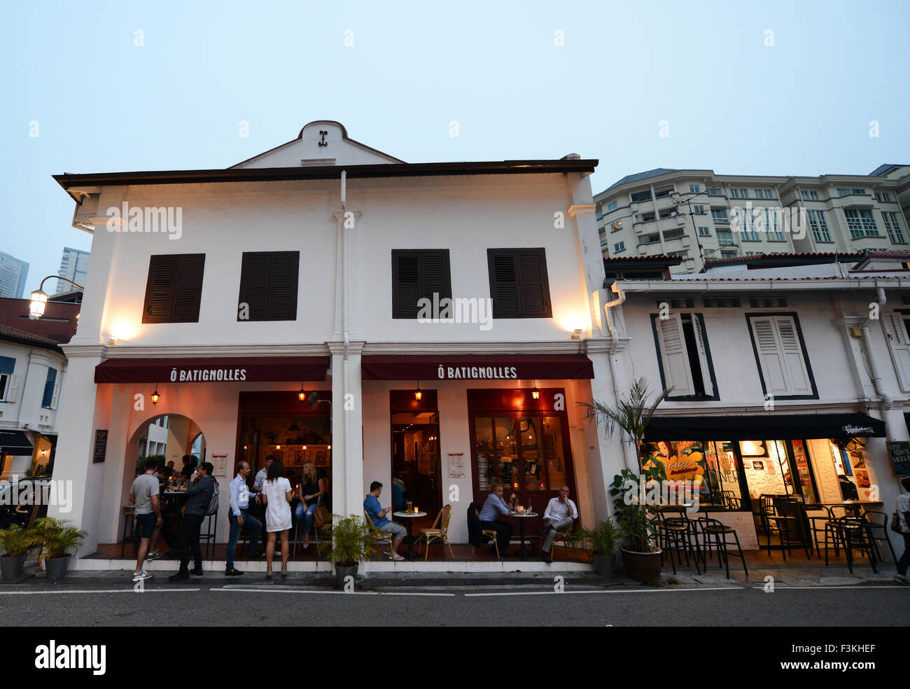 Popular bars and restaurants along club street in Singapore Stock Photo