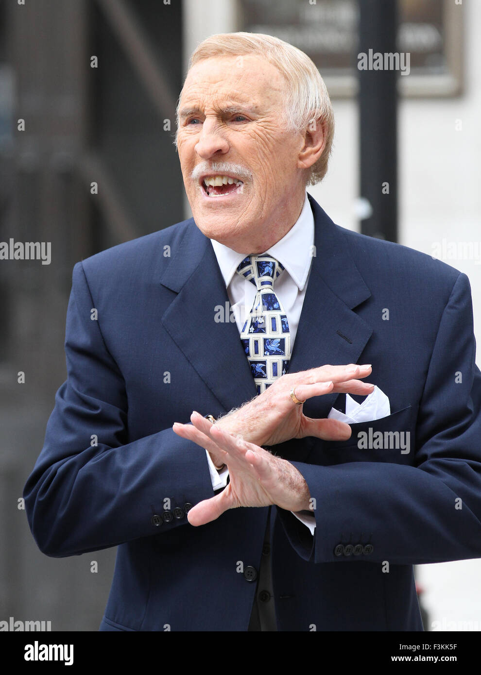 Bruce Forsyth seen at the BBC in London, 2014 Stock Photo - Alamy