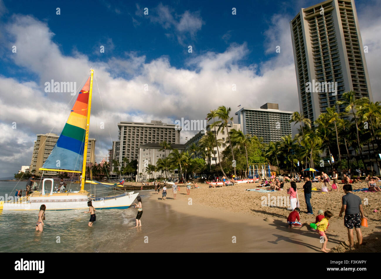 Waikiki beach people on sand hi-res stock photography and images - Alamy