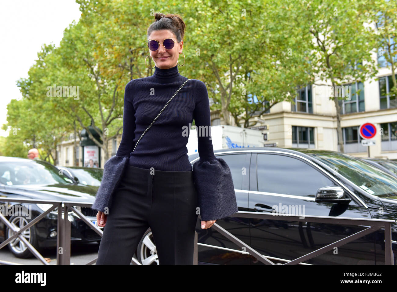 Blogger Giovanna Battaglia posing outside of the Miu Miu runway show during Paris Fashion Week - Oct 7, 2015 - Photo: Runway Manhattan/Celine Gaille ***For Editorial Use Only*** Mindesthonorar 50,- EUR/Minimum Fee 50,- EUR/picture alliance Stock Photo