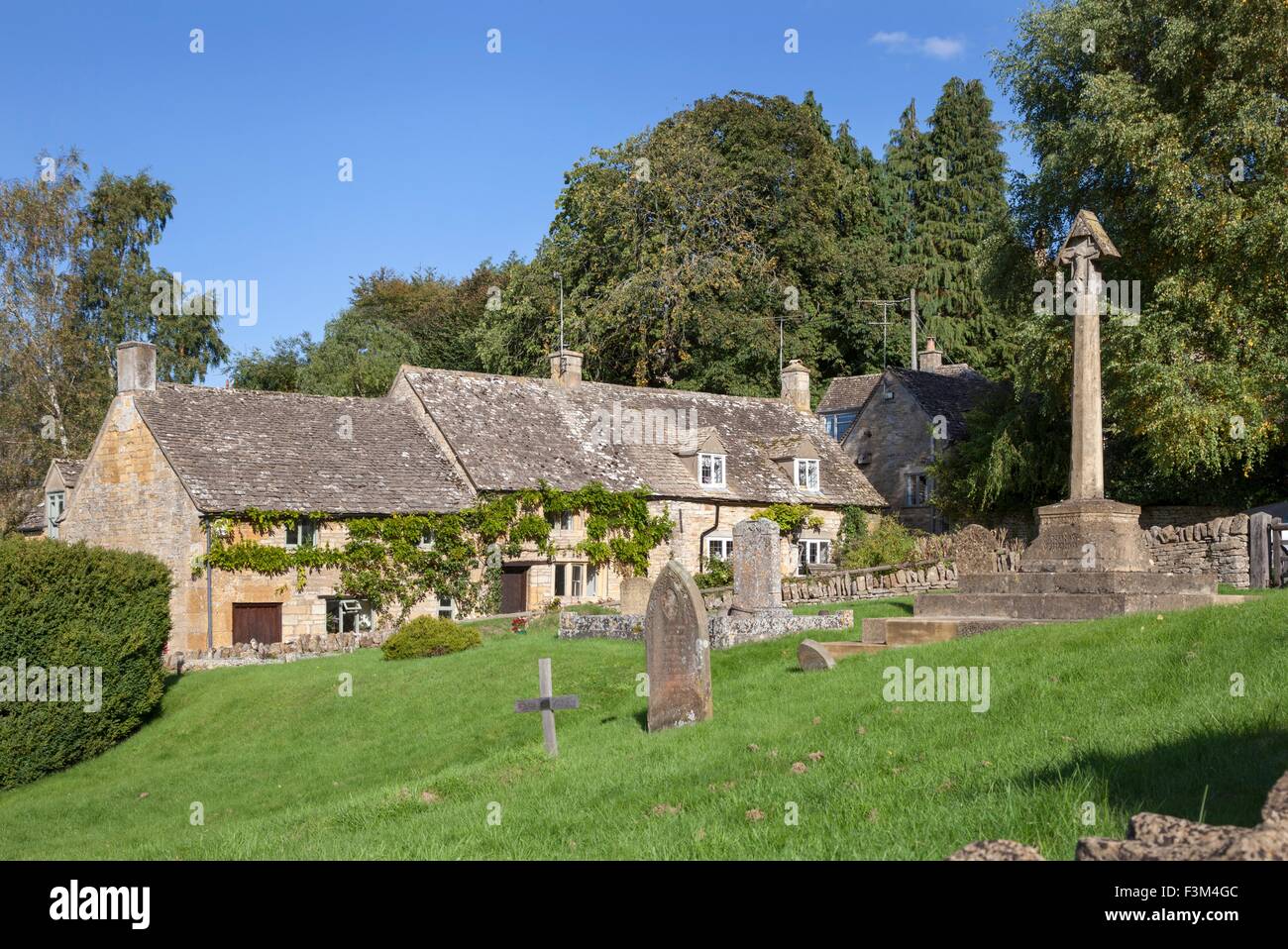 Pretty Cotswold cottages at Snowshill, Worcestershire, England. Stock Photo