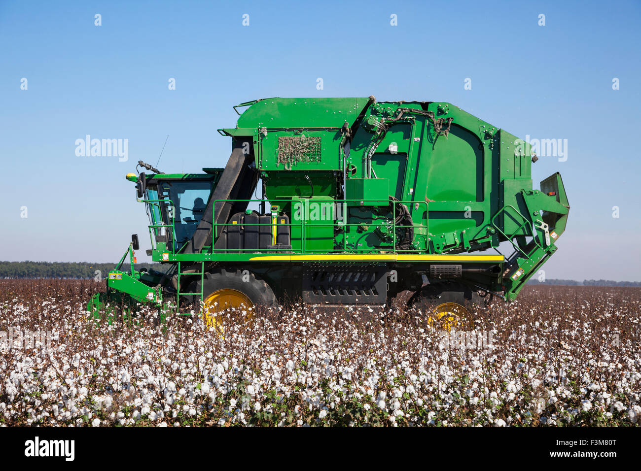 Module building picker hi-res stock photography and images - Alamy
