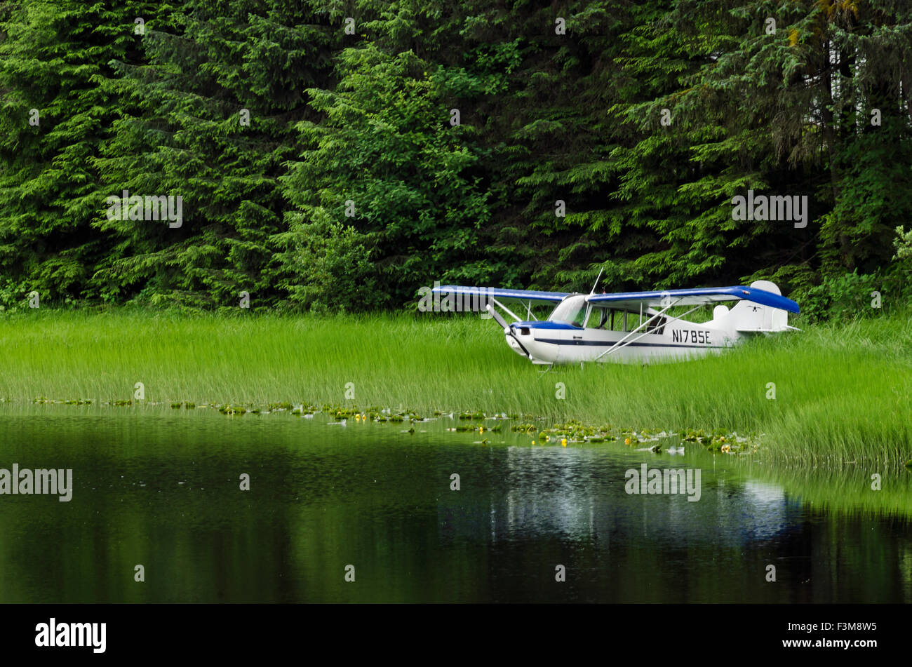 Tandem Float Tandem float plane hi-res stock photography and images - Alamy