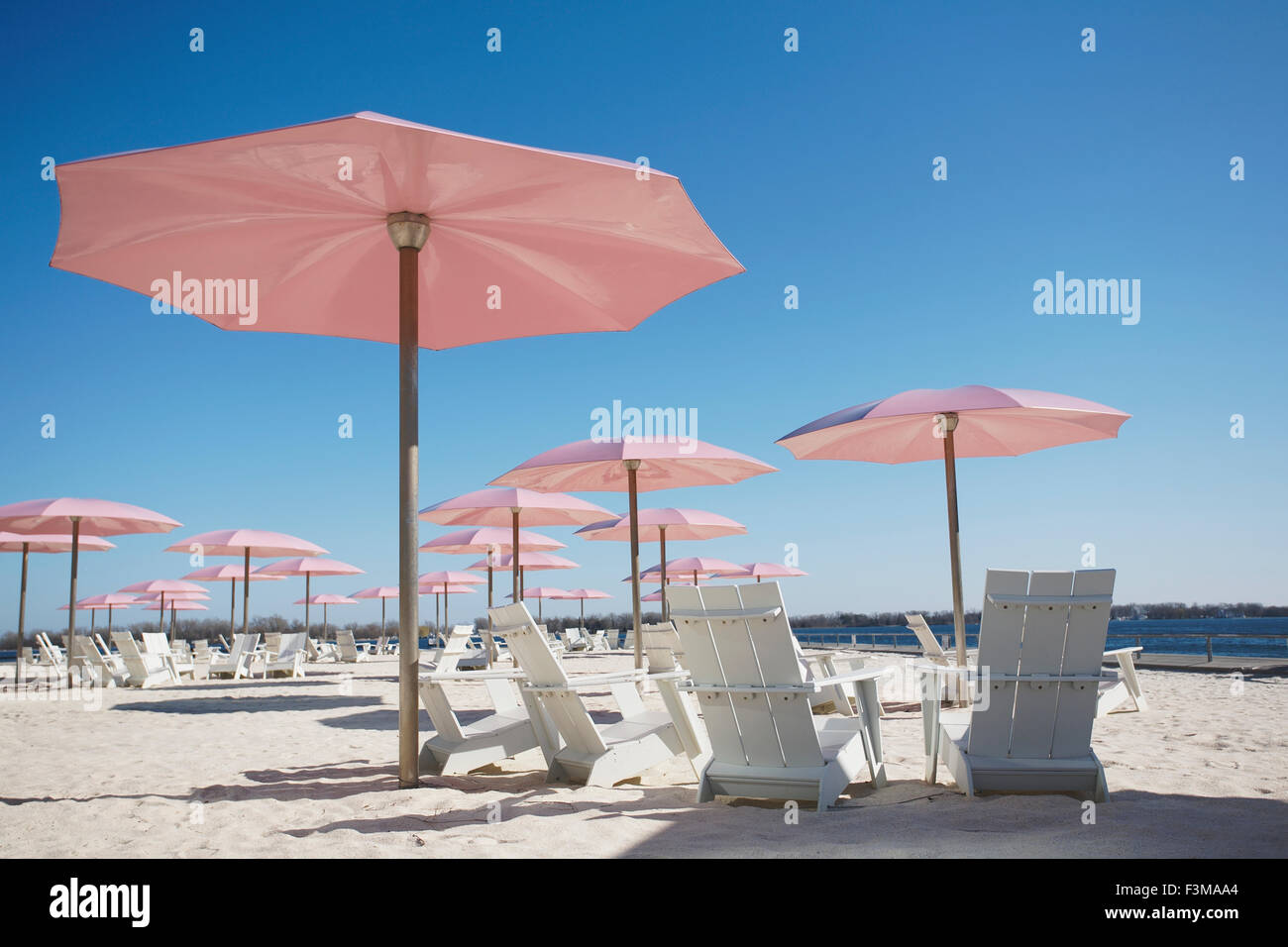 Pink,Shade,Toronto,Muskoka Chair,Sugar Beach Stock Photo Alamy