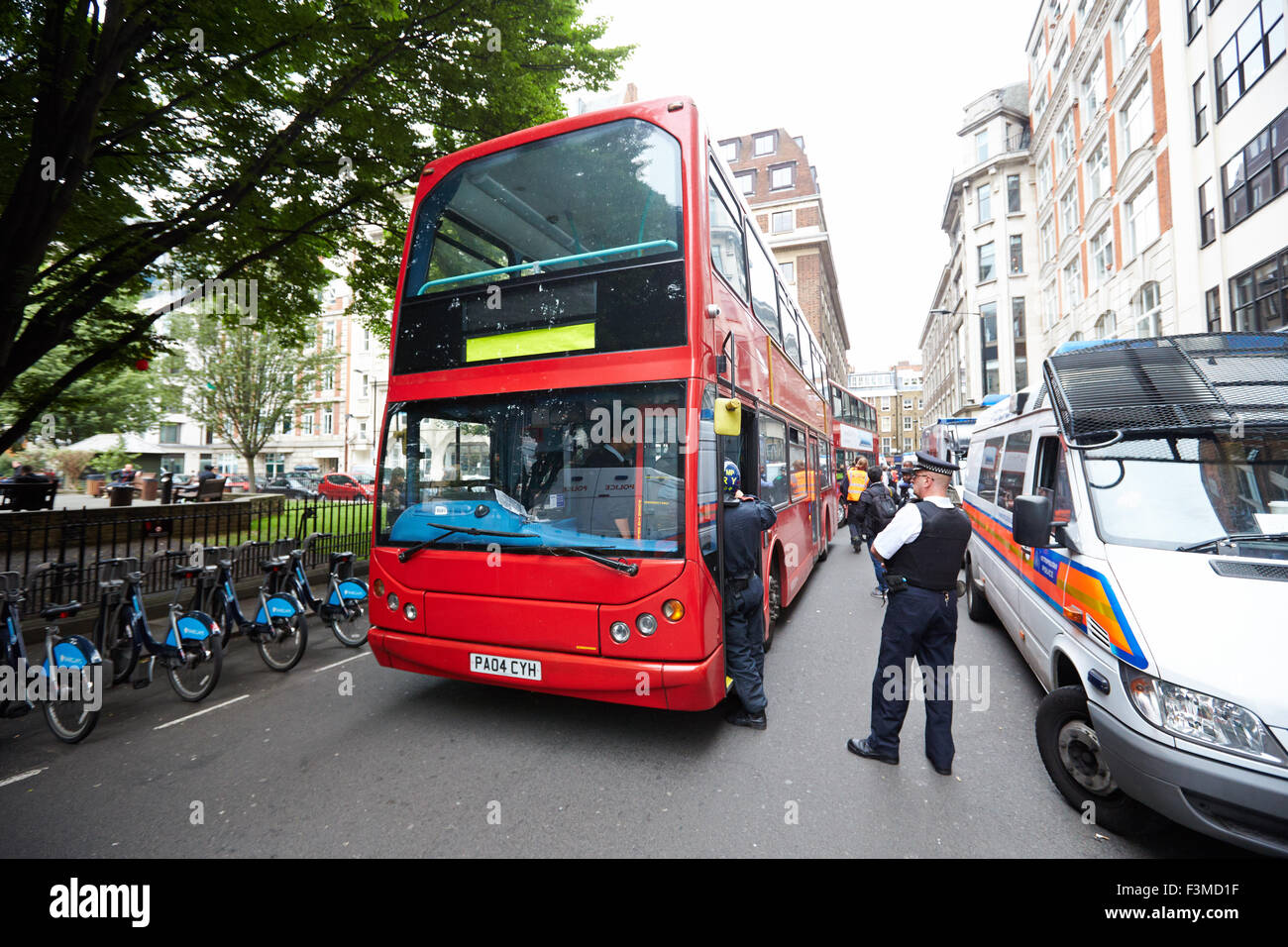 G8 Bus High Resolution Stock Photography and Images - Alamy