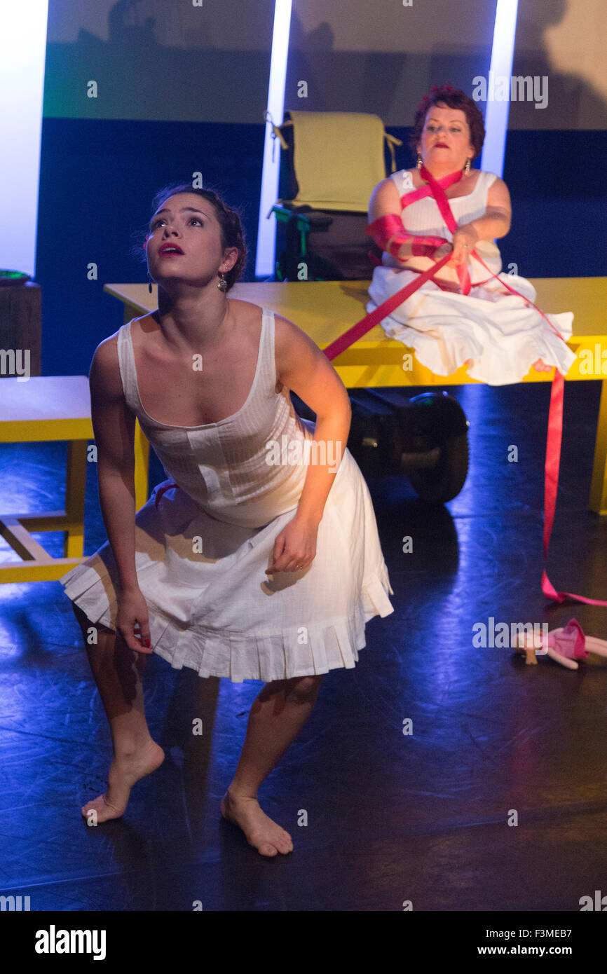 Pictured: Nicole Guarino and Caroline Bowditch. Caroline Bowditch's 'Falling in Love with Frida' explores the life, loves and legacy of disabled artist Frida Kahlo at the Lilian Baylis Studio/Sadler's Wells on 5-6 October 2015. Performed by Caroline Bowditch, Welly O'Brien, Nicole Guarino and Yvonne Strain (sign language interpreter). Stock Photo