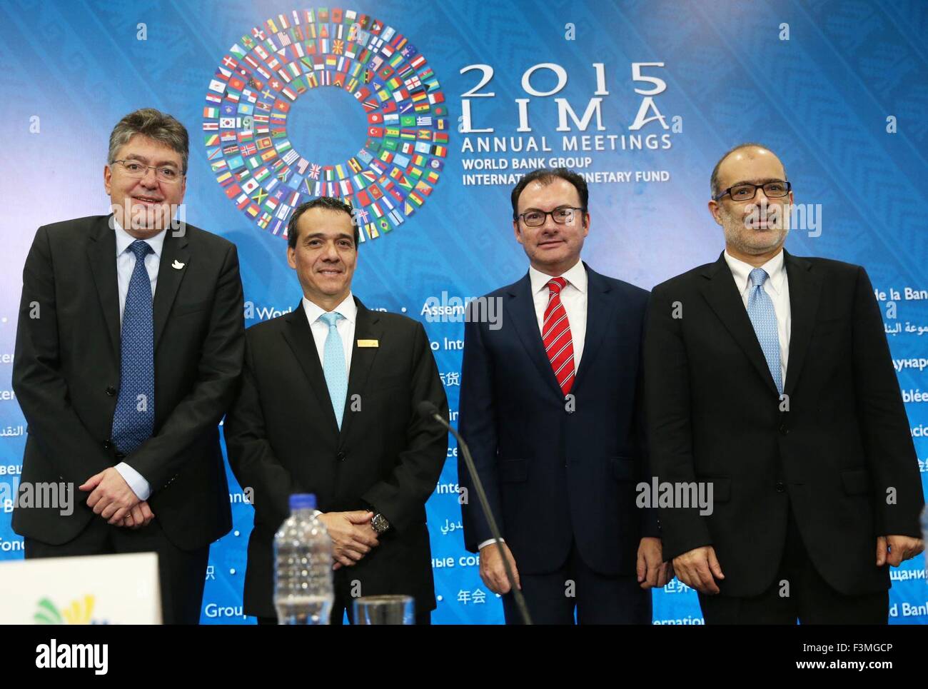 Lima, Peru. 9th Oct, 2015. (L to R) Colombia's Finance Minister Mauricio Cardenas, Peru's Economy and Finance Minister Alonso Segura, Mexico's Finance Minister Luis Videgaray and Chile's Finance Minister Rodrigo Valdes Pulido attend the plenary session of the Annual Meetings of the Boards of Governors of the World Bank Group (WBG) and the International Monetary Fund (IMF) in Lima, Peru, on Oct. 9, 2015. © Carlos Guzman Negrini/ANDINA/Xinhua/Alamy Live News Stock Photo