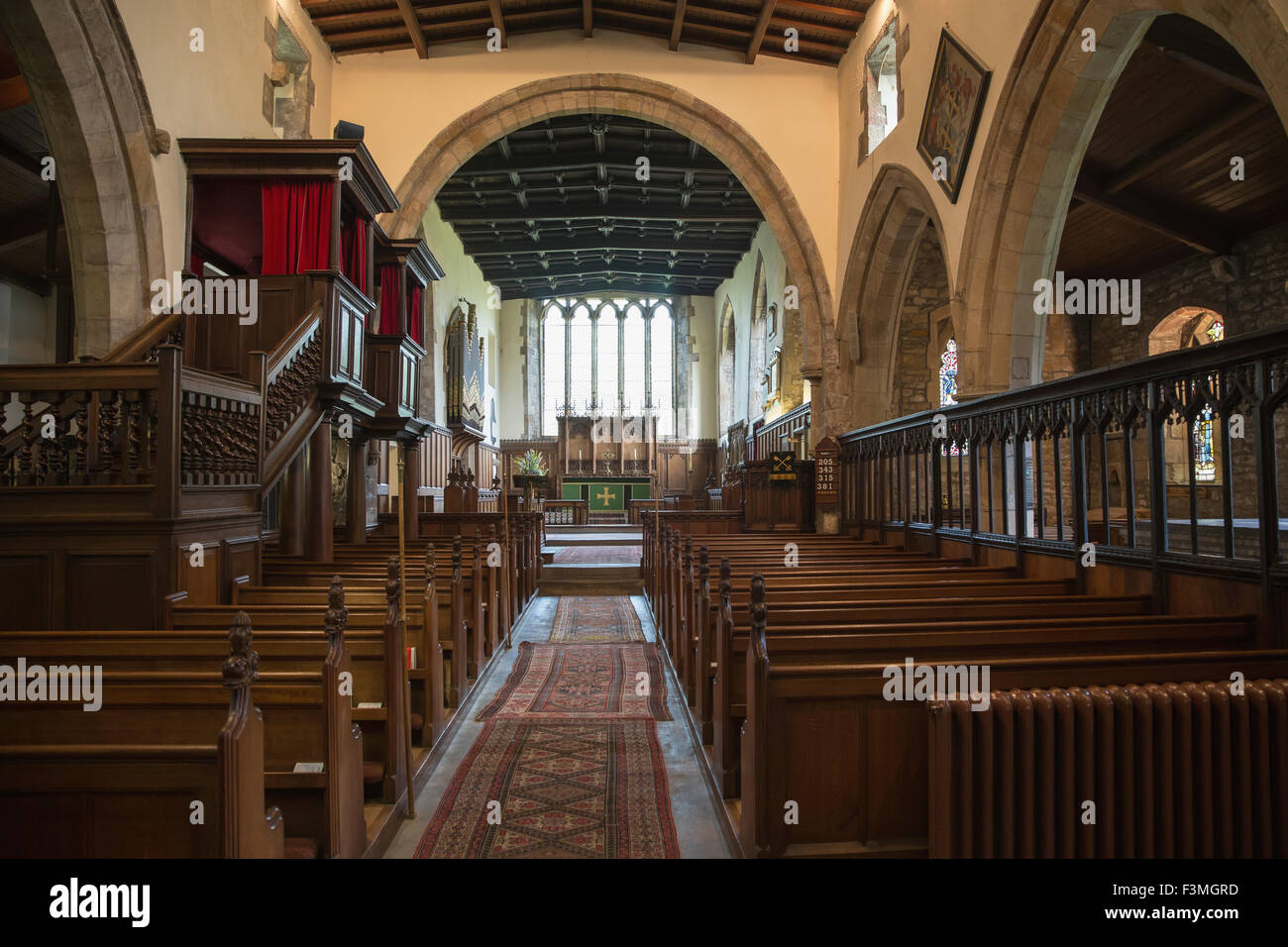 Church pew uk people hires stock photography and images Alamy