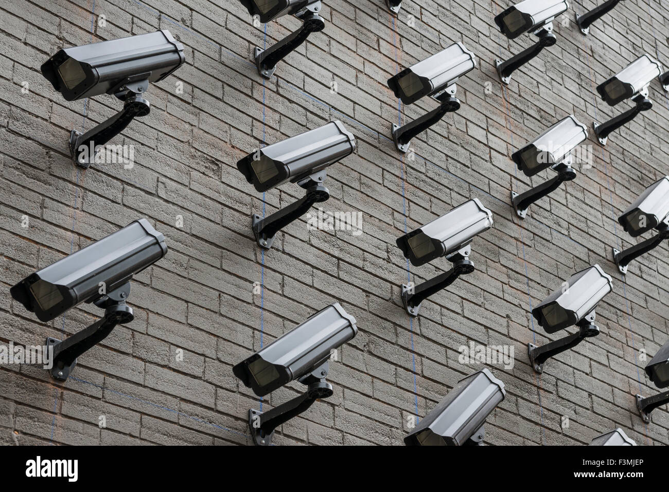 Surveillance camera hires stock photography and images Alamy