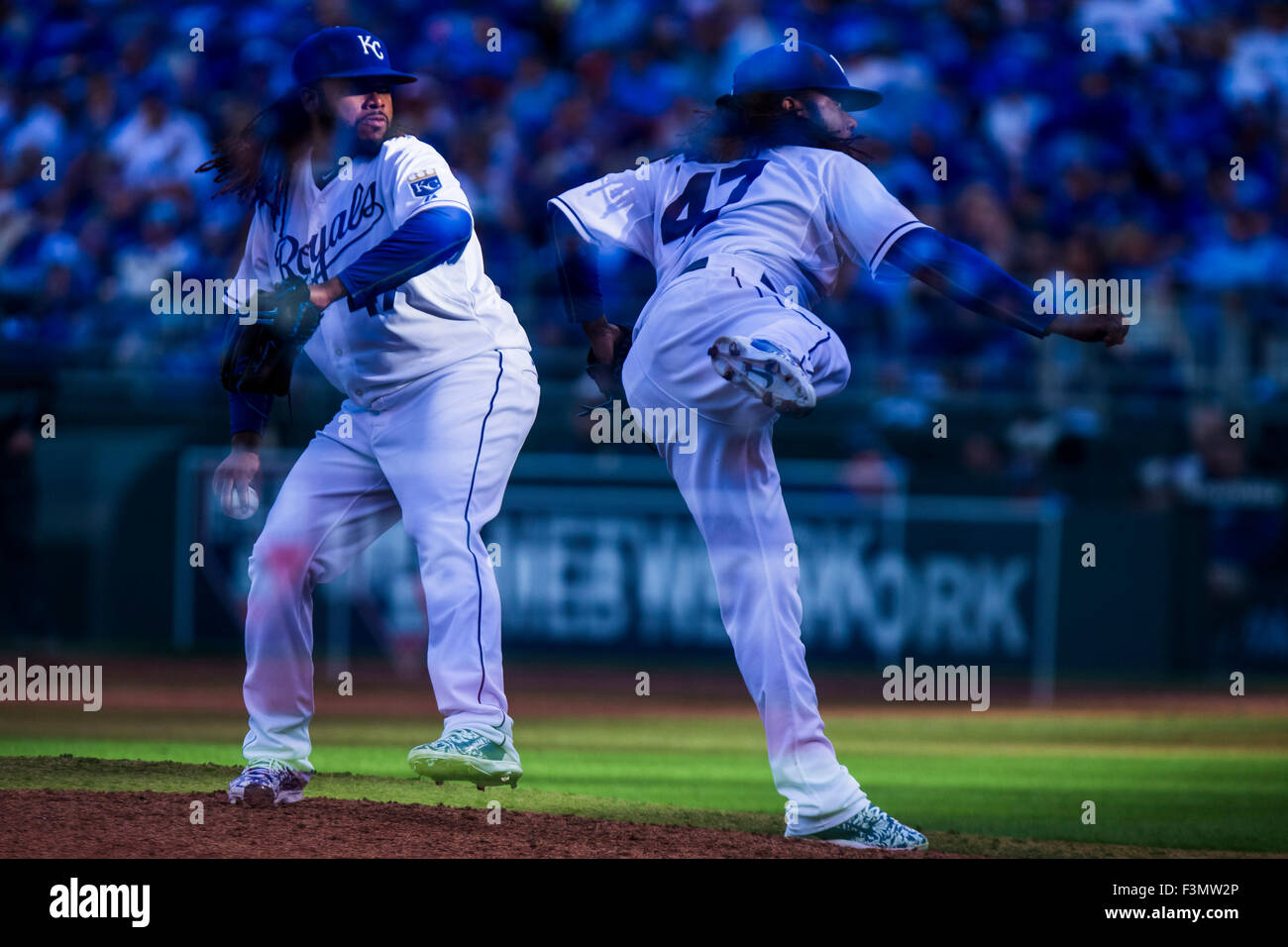 Kansas City, MO, USA. 09th Oct, 2015. Johnny Cueto #47 of the Kansas City Royals pitches in the fifth inning during Game 2 of the Divisional Series Playoff between the Houston Astros and the Kansas City Royals at Kauffman Stadium in Kansas City, MO. Kyle Rivas/CSM/Alamy Live News Stock Photo
