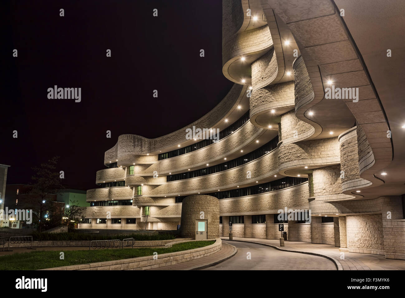 Administrative building at the Canadian Museum of Nature at night. Stock Photo