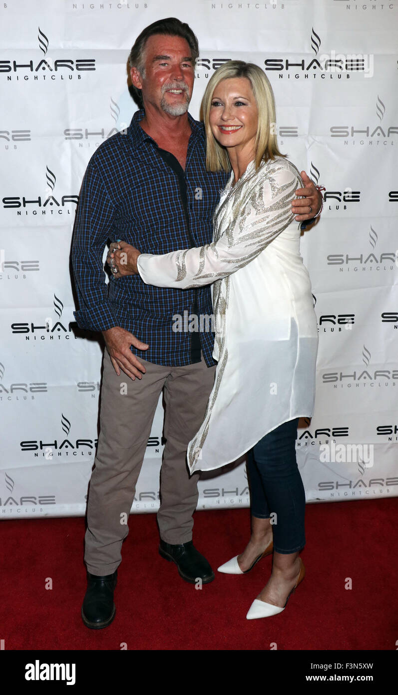 Olivia Newton-John and daughter Chloe Lattanzi celebrate the 35th