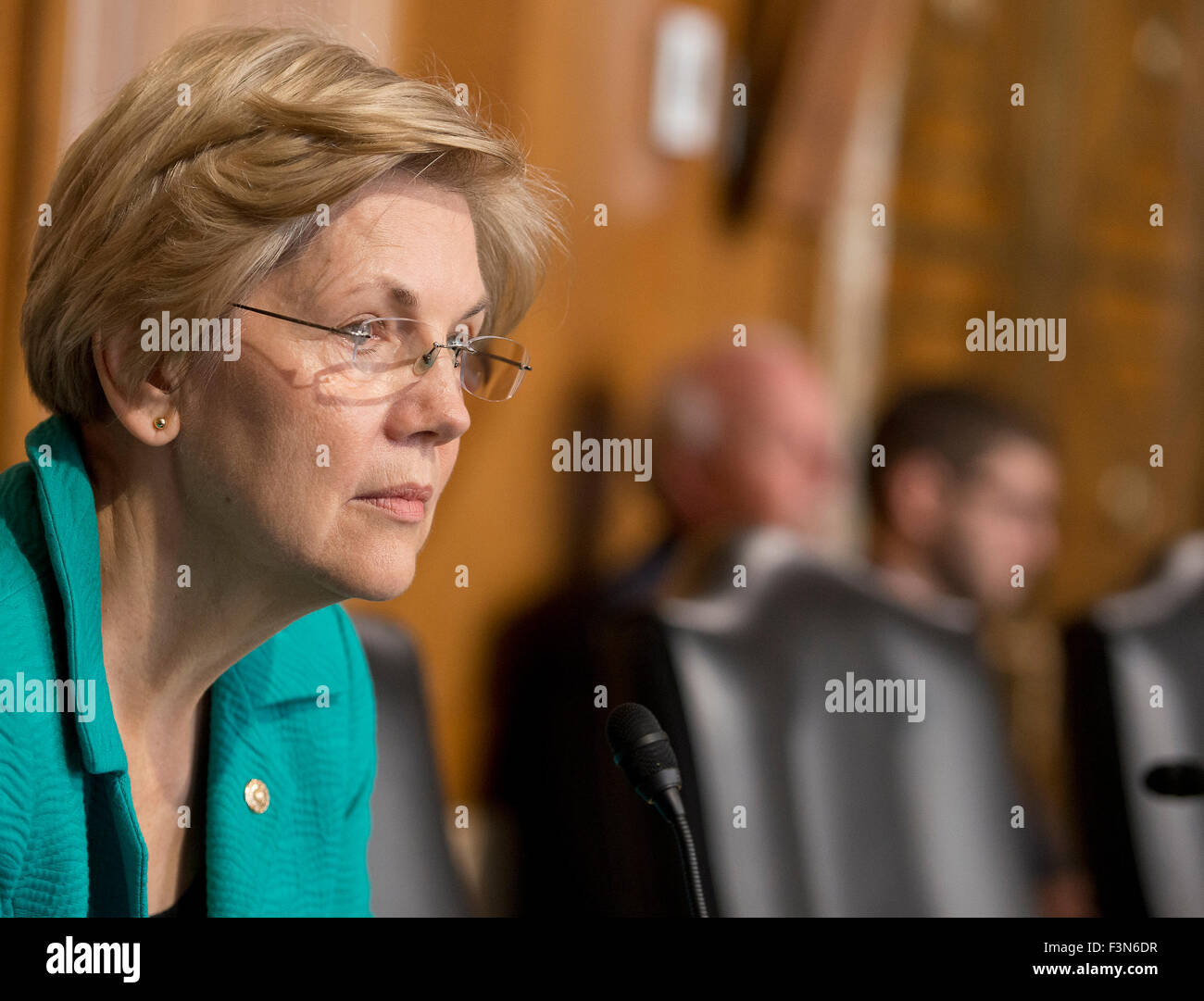United States Senator Elizabeth Warren (Democrat of Massachusetts) attends a hearing of the US Senate Committee on Energy and Natural Resources on Tuesday, October 6, 2015. Credit: Ron Sachs/CNP - NO WIRE SERVICE - Stock Photo
