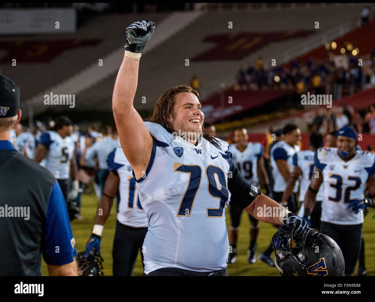 Los Angeles, CA, USA. 08th Oct, 2015. Washington Huskies offensive lineman (79) Coleman Shelton celebrates after a game between the Washington Huskies and the USC Trojans at the Los Angeles Memorial Coliseum in Los Angeles, California. USC was defeated the Washington 17-12.(Mandatory Credit: Juan Lainez/MarinMedia/Cal Sport Media) © csm/Alamy Live News Stock Photo