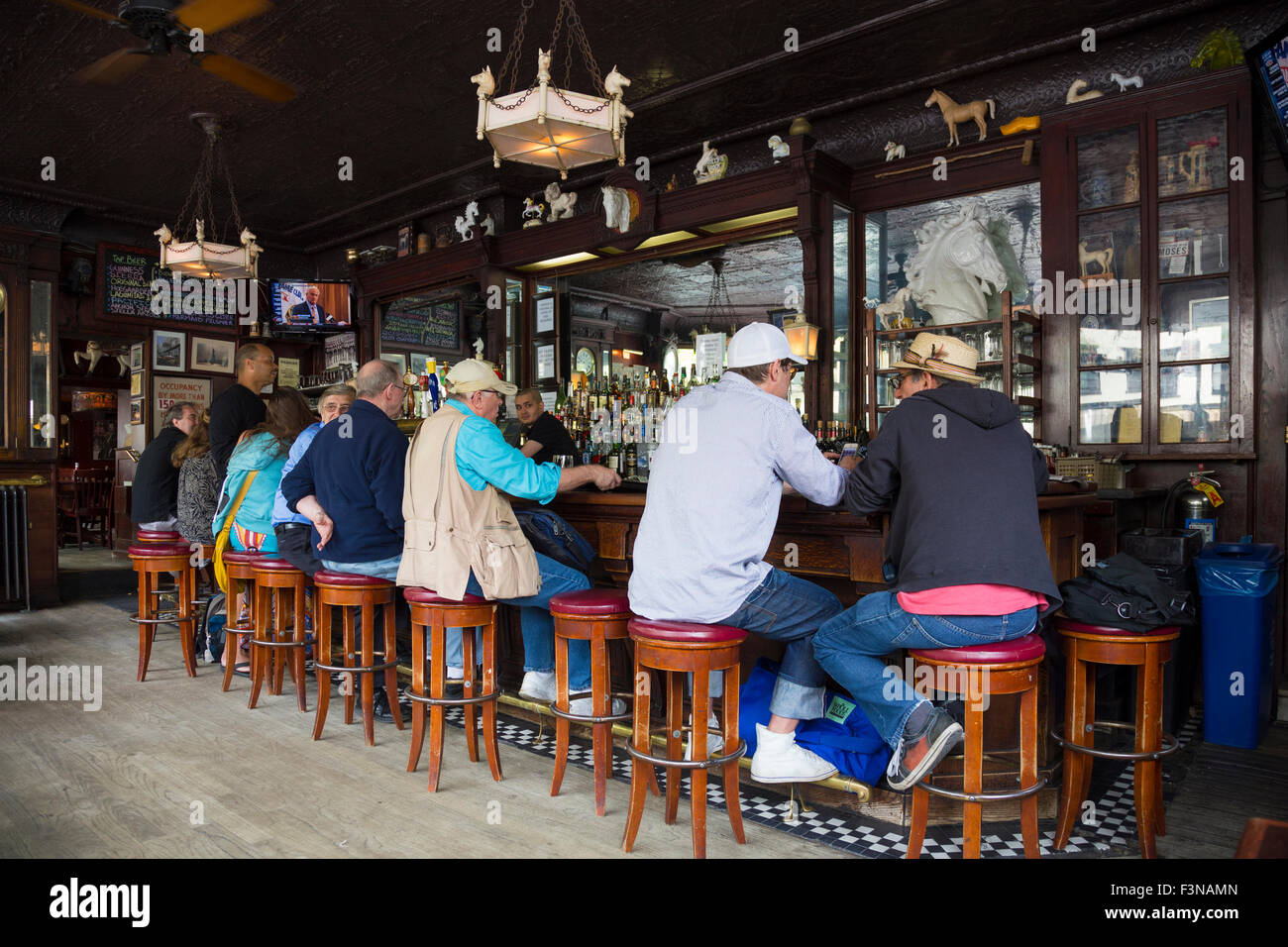 Interior of The White Horse Tavern, New York City Stock Photo Alamy