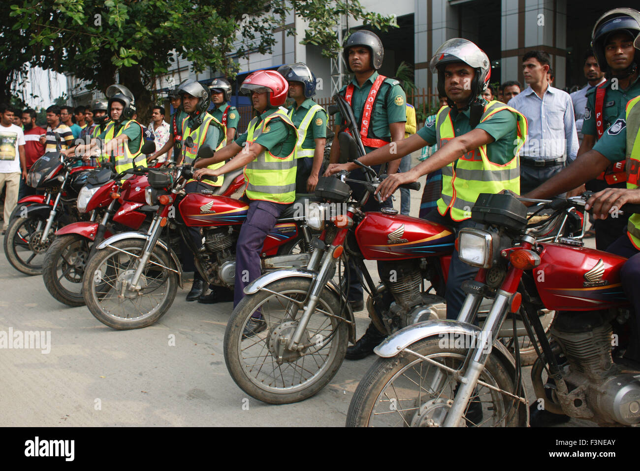 Bangladesh Police Stock Photos & Bangladesh Police Stock Images Alamy