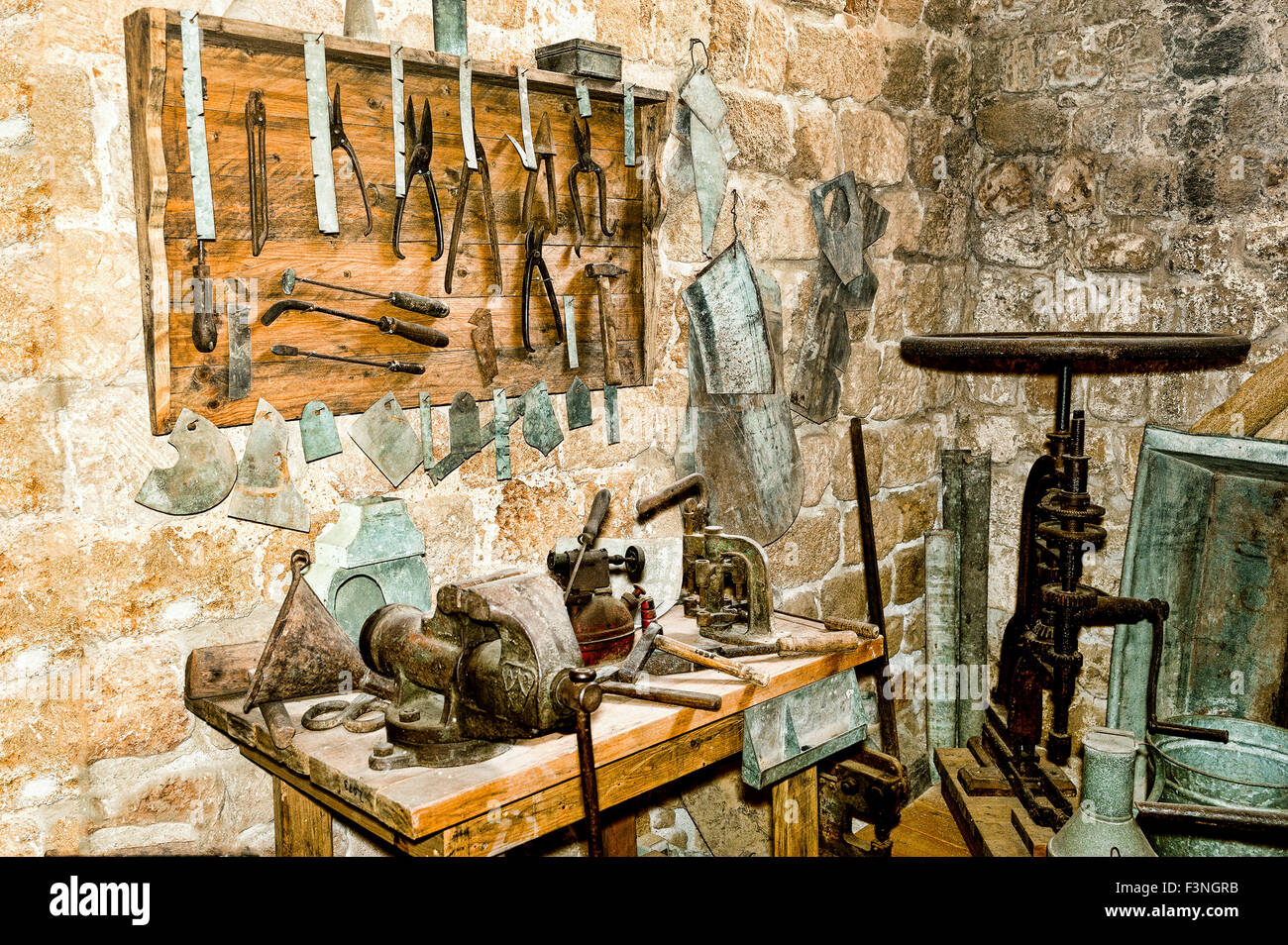 Old equipment hi-res stock photography and images - Alamy