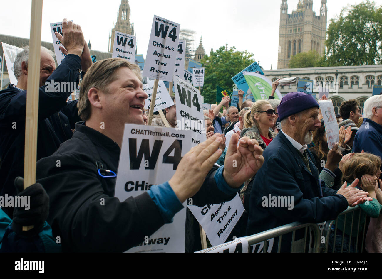 London, UK. 10th Oct, 2015. Protesters gather in Parliament Square, London. They are protesting against the proposal of a third Runway at Heathrow airport. Credit:  Bertie Oakes/Alamy Live News Stock Photo
