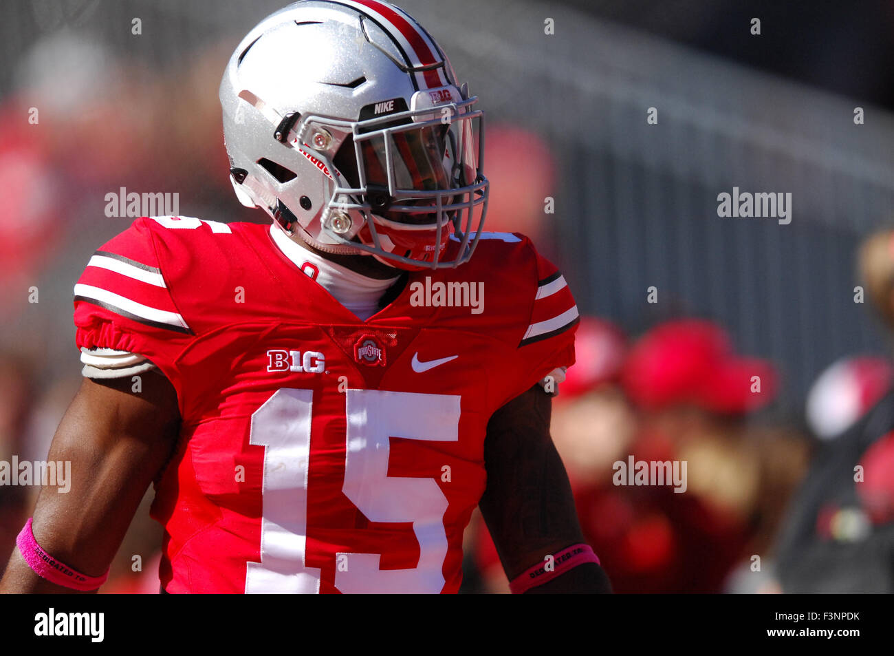 Ohio State RB Ezekiel Elliott: Crop top rule 'silly' - Sports