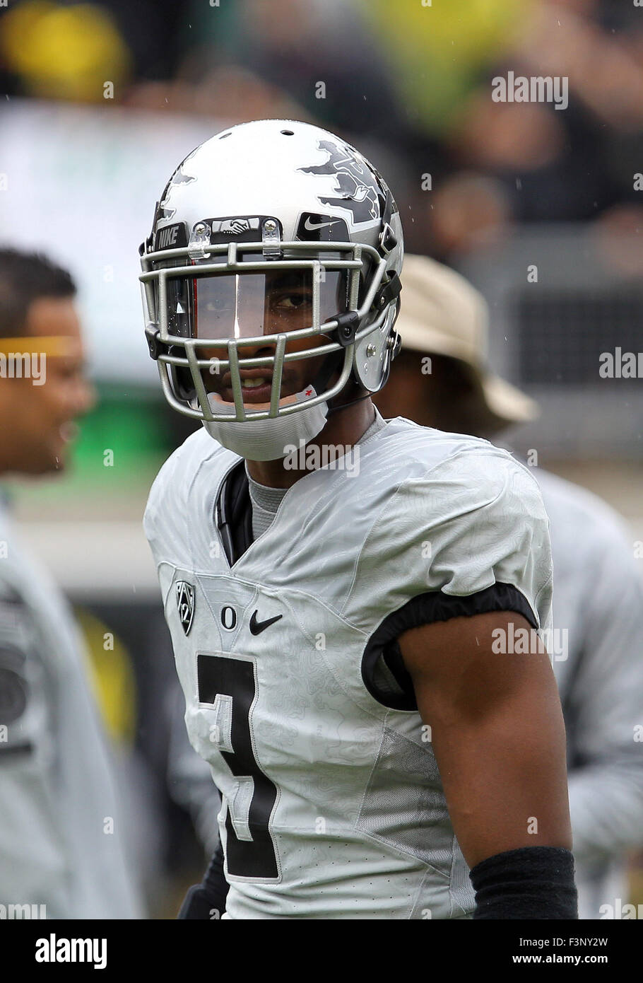 Autzen Stadium, Eugene, OR, USA. 10th Oct, 2015. Oregon Ducks safety Tyree Robinson prior to the start of the NCAA football game between the Ducks and the Washington State Cougars at Autzen Stadium, Eugene, OR. Larry C. Lawson/CSM/Alamy Live News Stock Photo