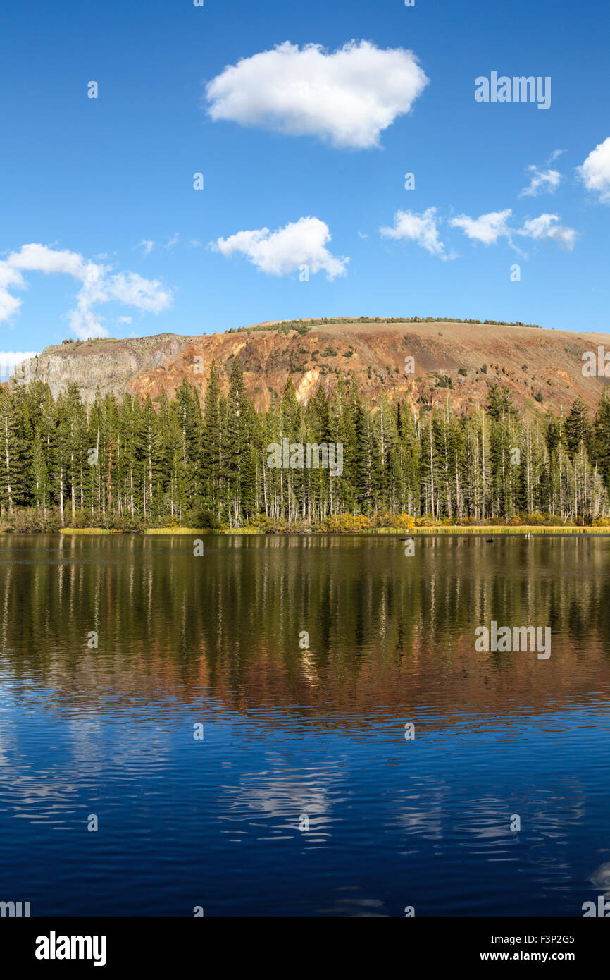 Reflection in Lake Mamie in the Mammoth Lakes Basin at sunset Stock Photo