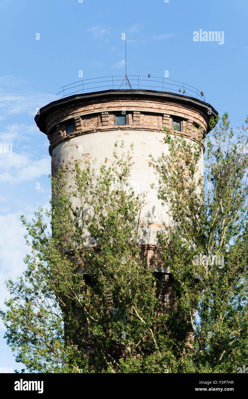 Water tank tower hi-res stock photography and images - Alamy