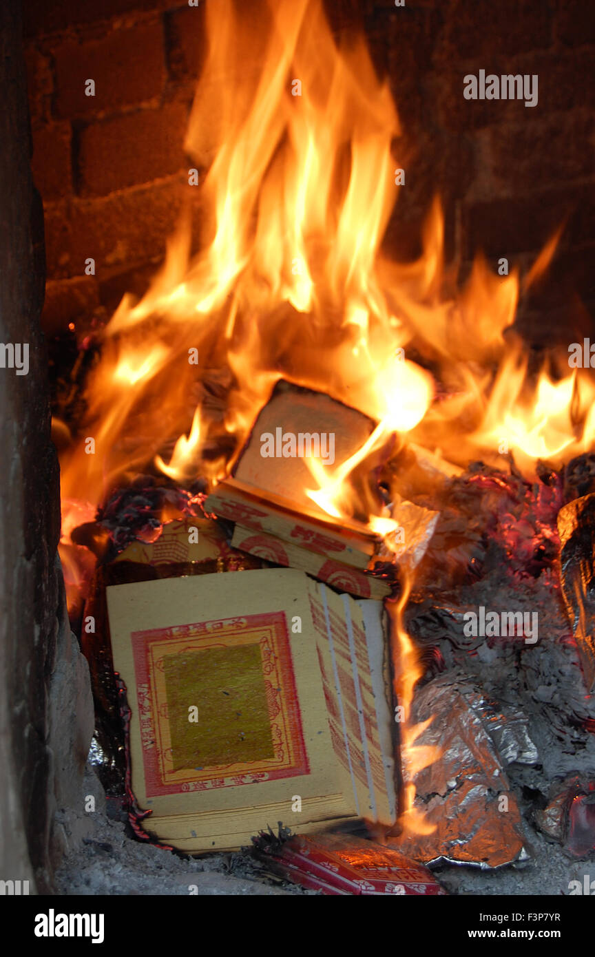 Joss Paper High Resolution Stock Photography and Images - Alamy
