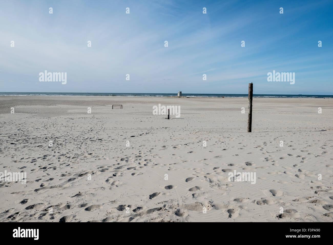 2 July 2014 The beach is very wide at The Zandzee Bar at paal 11 at the Noordzee Beach. De Zandzeebar bij Paal 11 op het Noord Stock Photo
