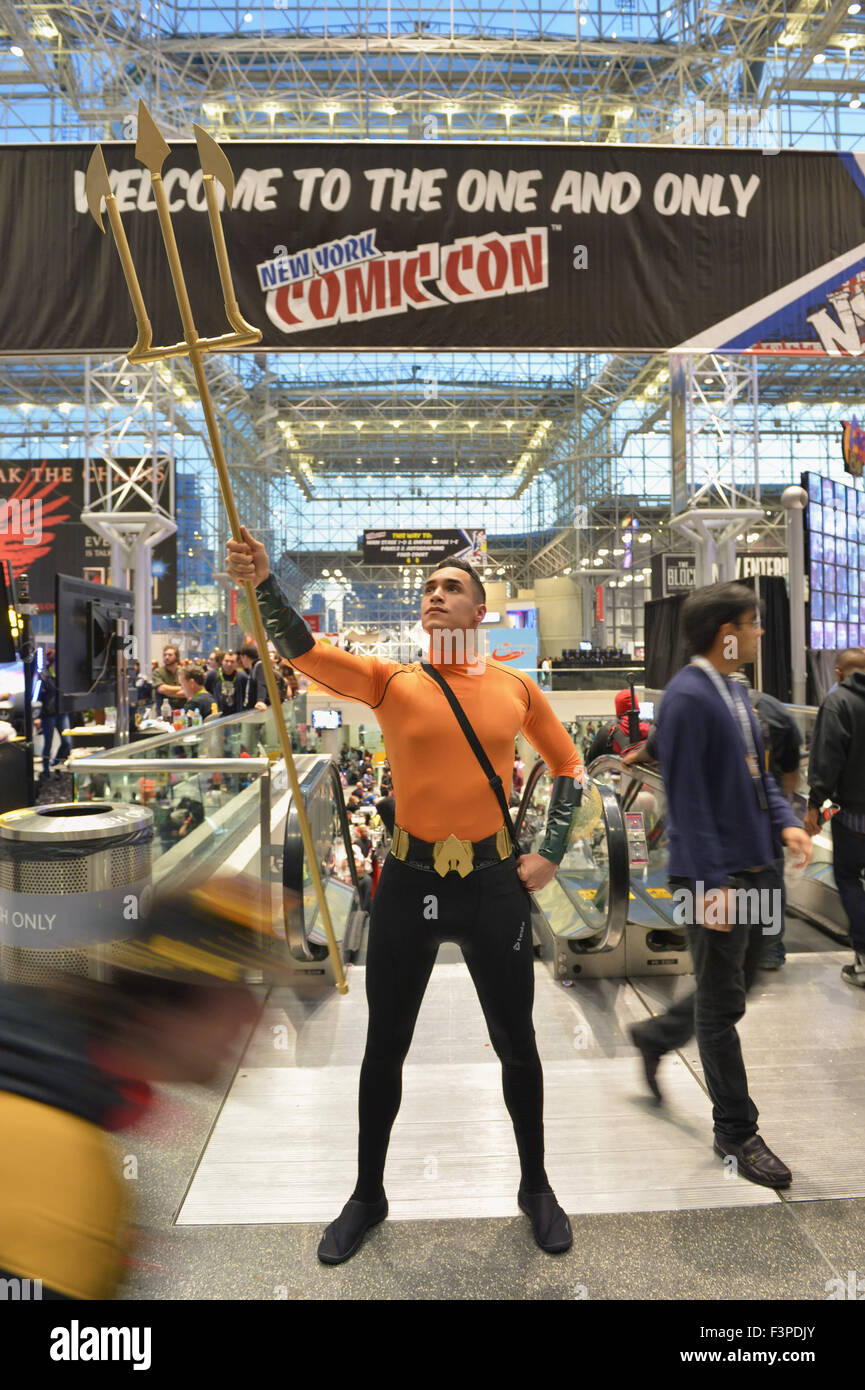 Comic con new york cast hi-res stock photography and images - Alamy