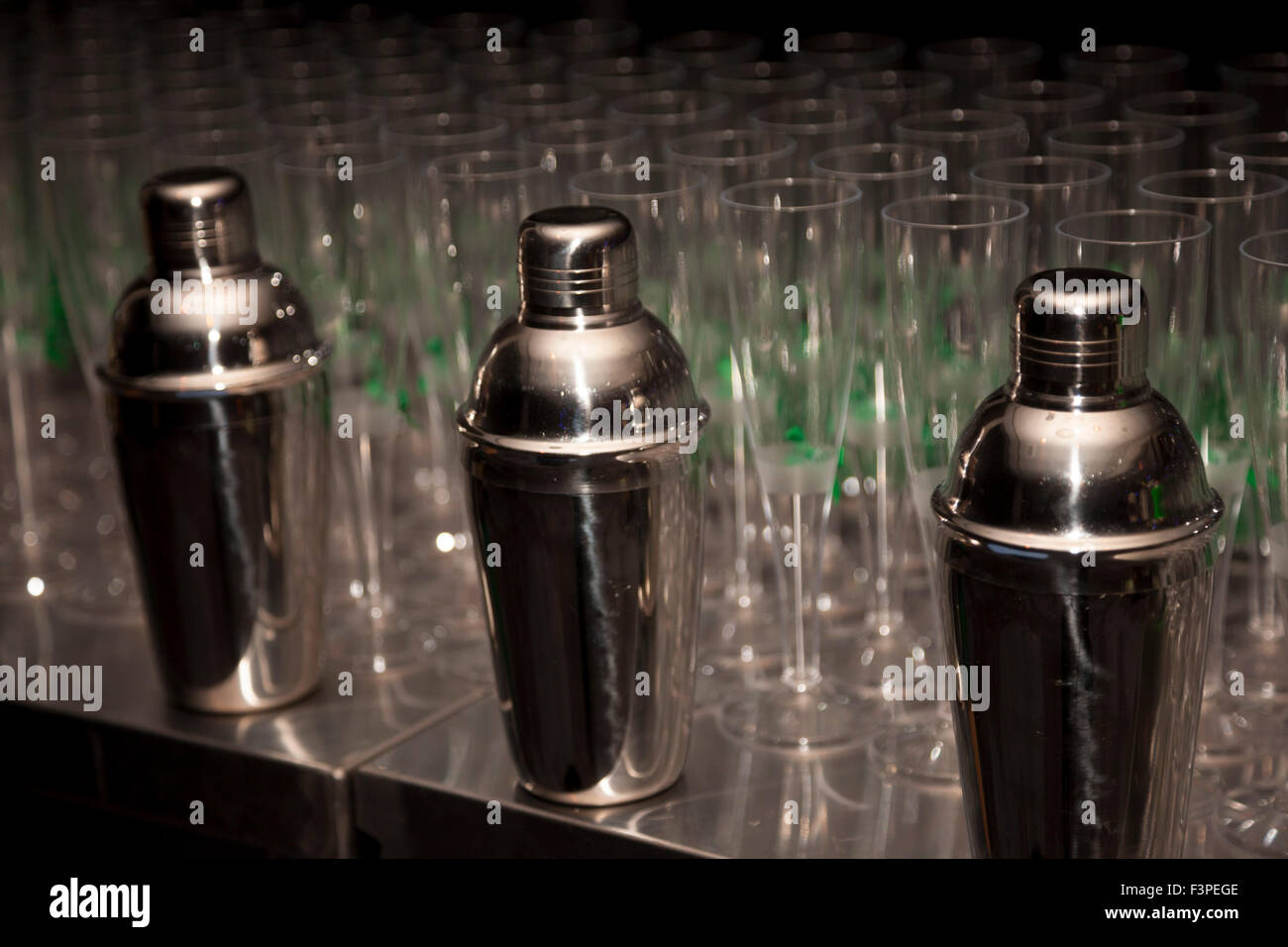Cocktail shakers and glasses on a bar Stock Photo Alamy