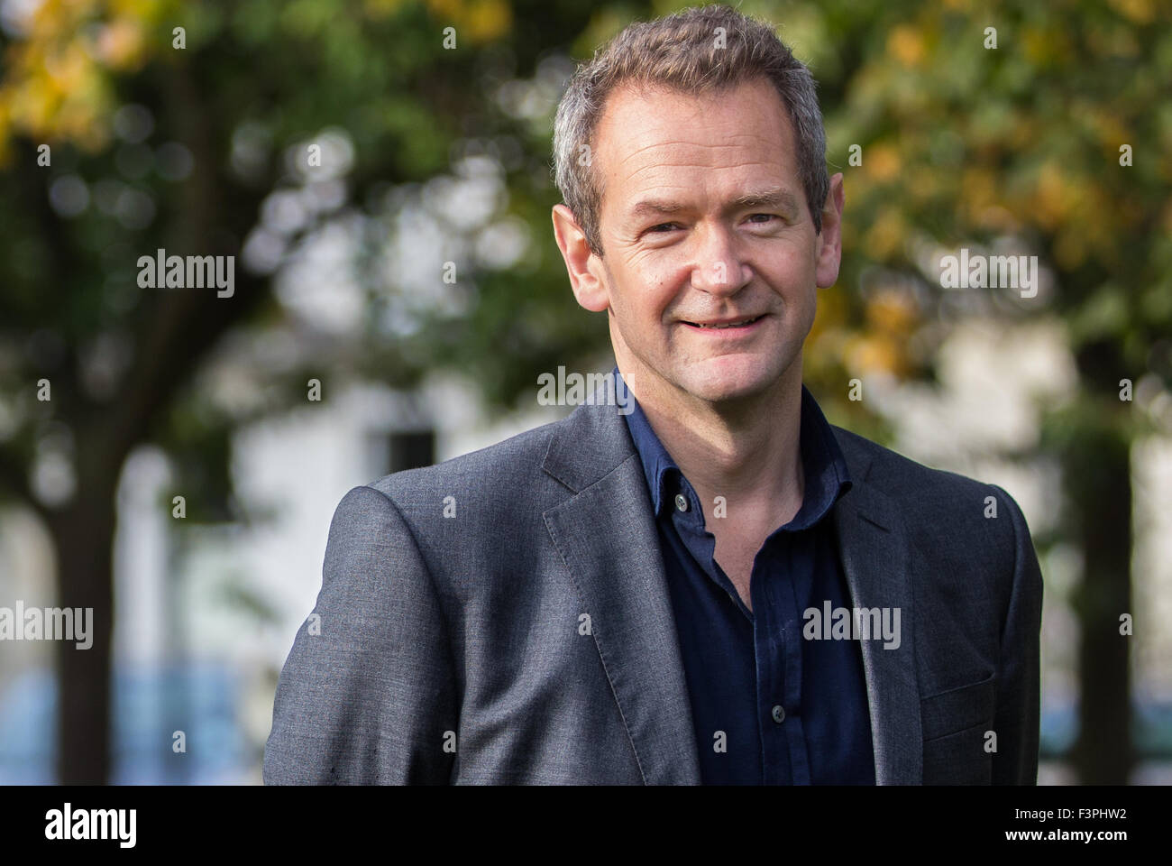 Alexander armstrong hires stock photography and images Alamy