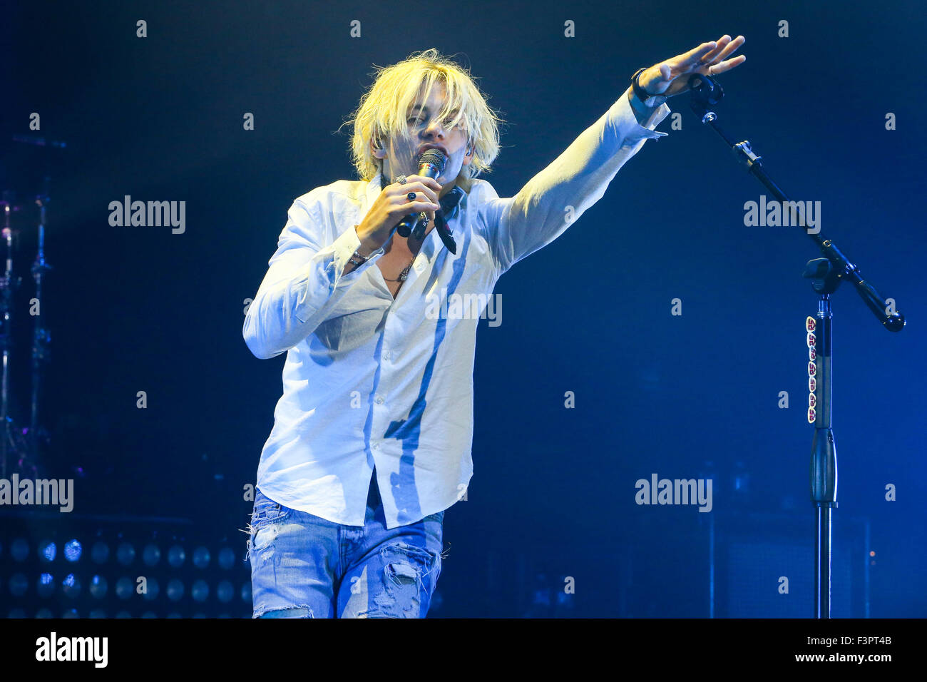 Singer ROSS LYNCH of the band R5 brings their 2015 Summer Tour Stock Photo
