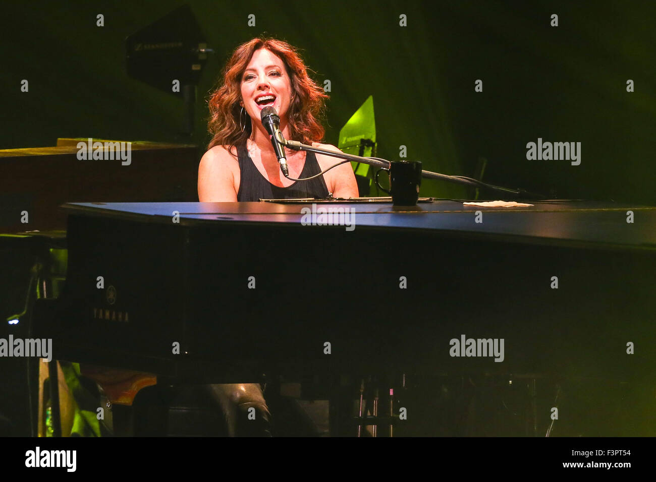 Sarah McLachlan performs in concert Stock Photo Alamy