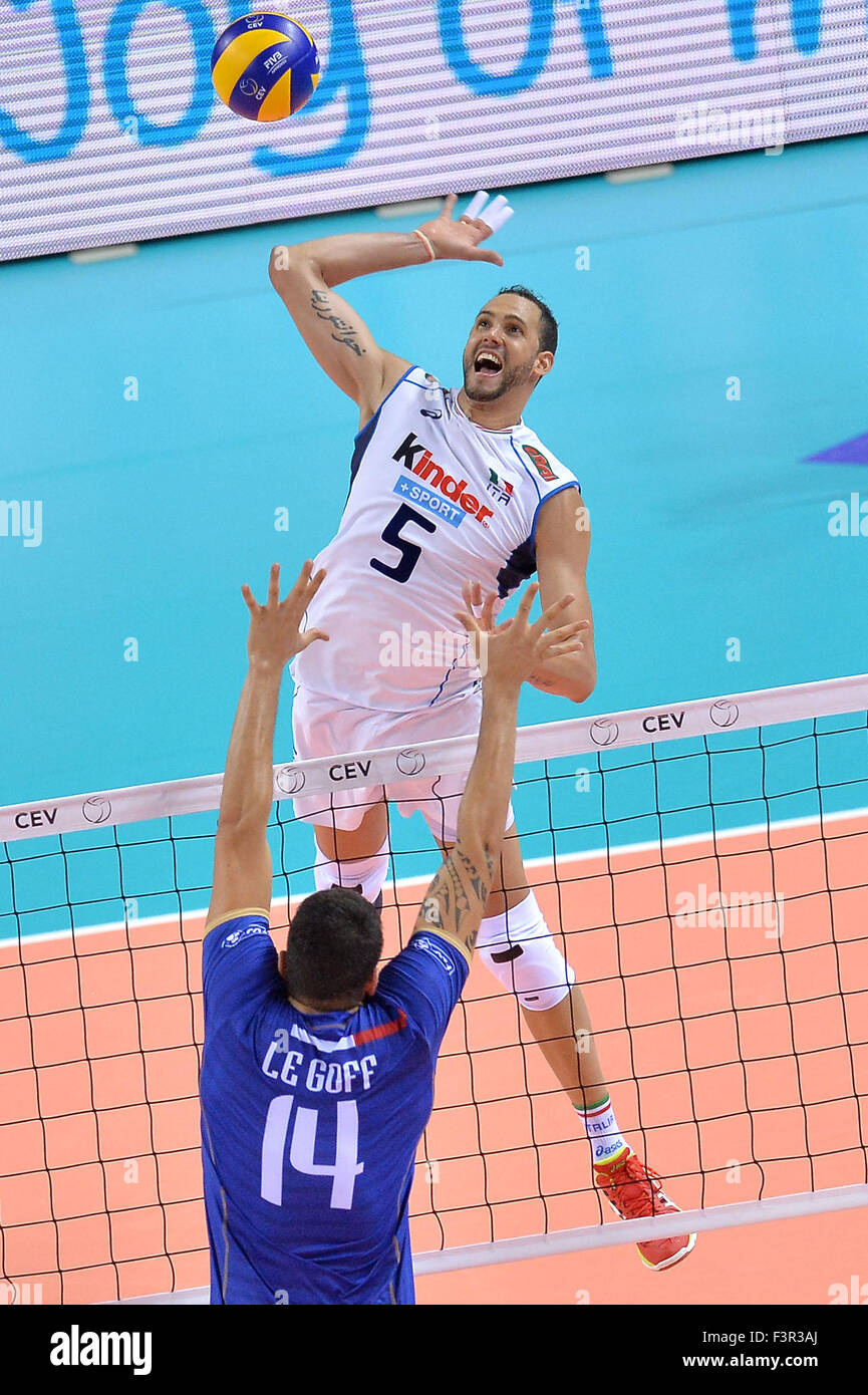 Turin, Italy. 11th Oct, 2015. 2015 Men's European Volleyball Championship - Pool B: France vs. Italy at Palavela, Turin (Italy), Stock Photo