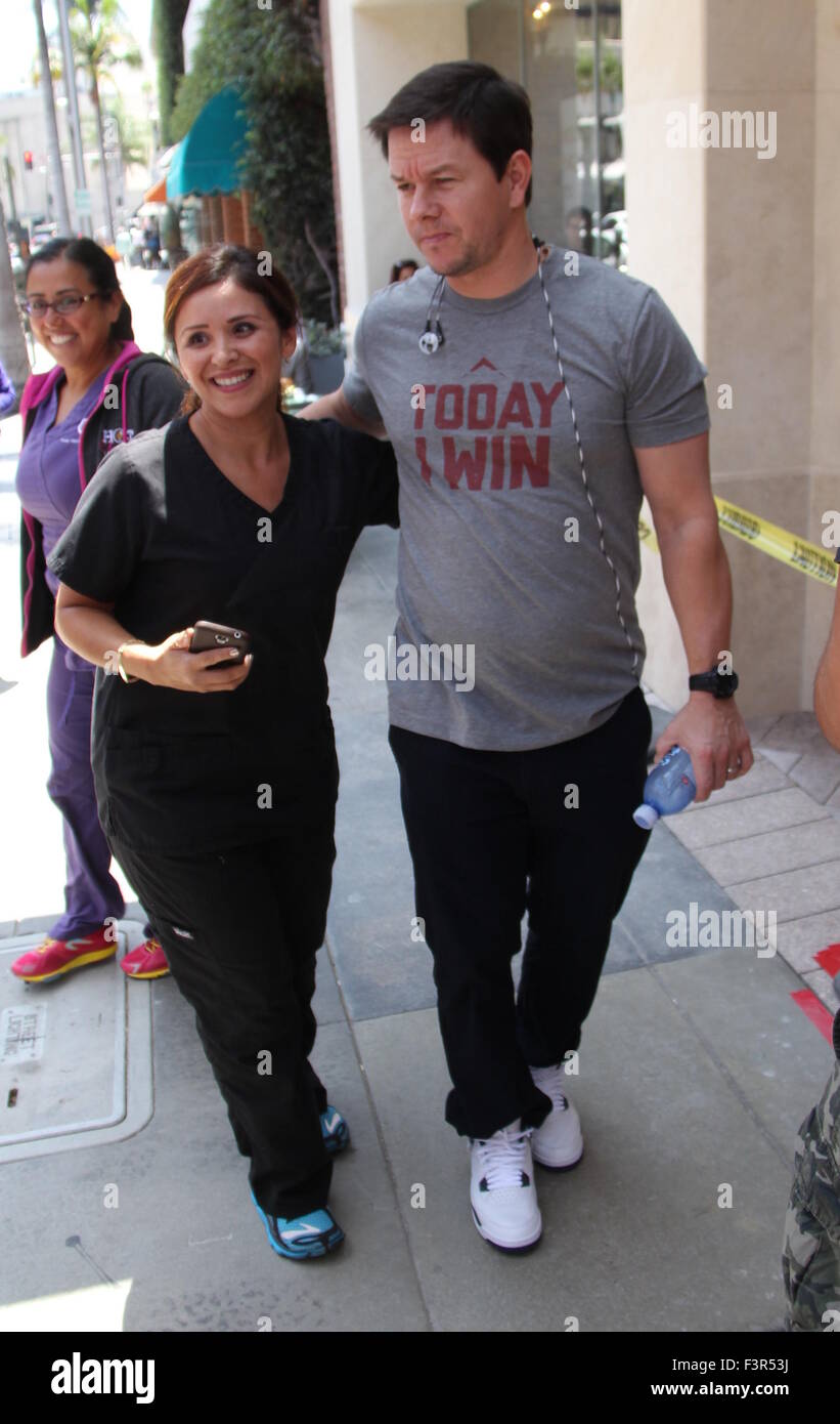 Mark Wahlberg has soup for lunch then poses with fans in Beverly Hills wearing a 'Today I Win' t-shirt  Featuring: Mark Wahlberg Where: Los Angeles, California, United States When: 10 Aug 2015 Stock Photo